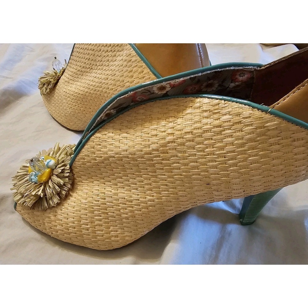 Poetic Licence Baby Cakes Women's Dressy Wicker Pumps Peep Toe Flower Bead Sz 10